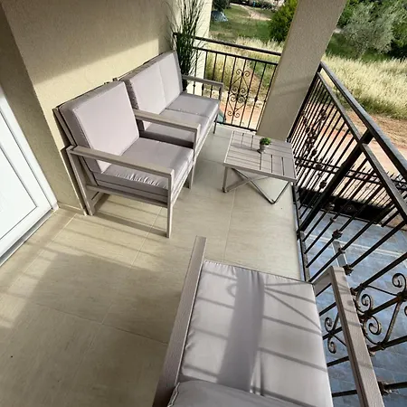 Sunshine Apartment